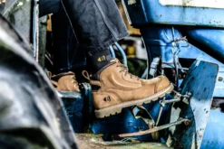 Buckbootz B650SM Wide Fit Safety Work Boots Tan Honey Nubuck Leather (Sizes 6-13) 6 Buckbootz B650SM Wide Fit Safety Work Boots Tan Honey Nubuck Leather (Sizes 6-13) -Deus Shop b650smc 1 1